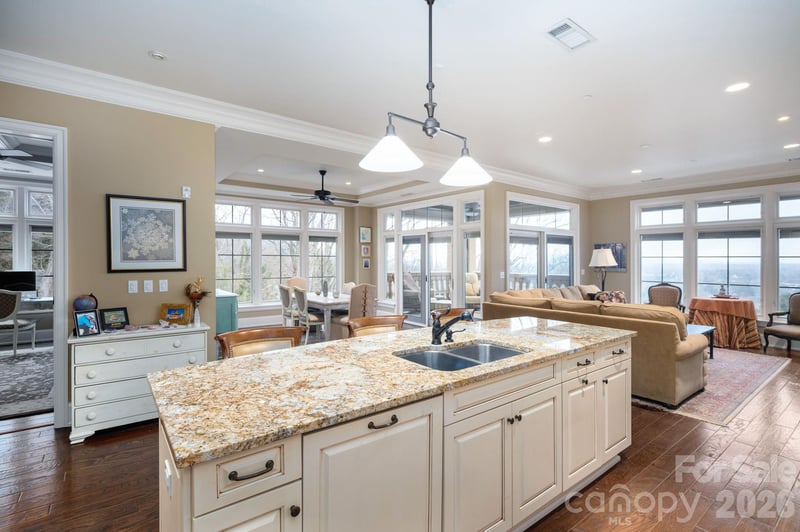 288 Macon Ave #301, Asheville, NC 28804