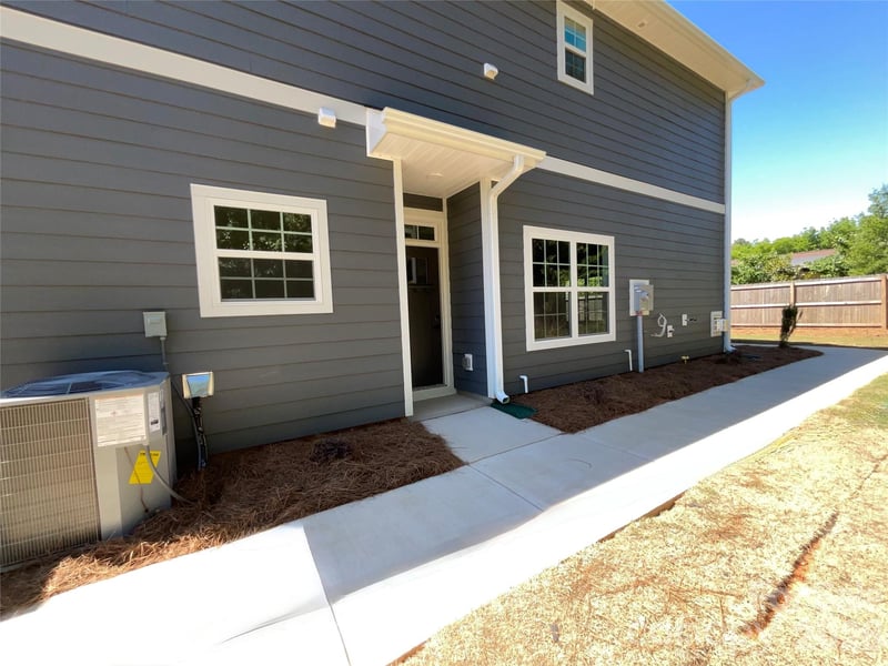 724 Pinecone Al #24, Gastonia, NC 28056
