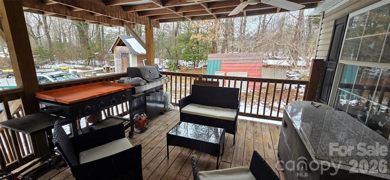 85 Vance Ave, Black Mountain, NC 28711