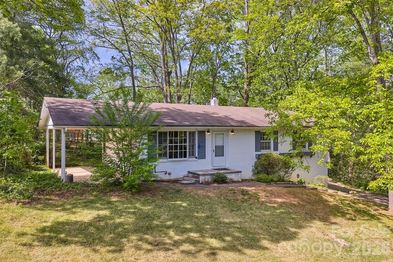 68 Imperial Ct, Asheville, NC 28803