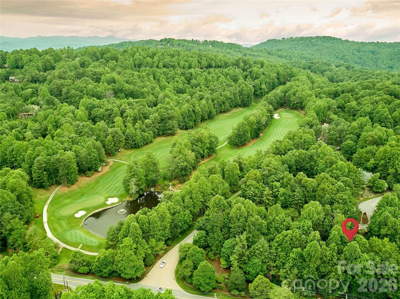 201 Chimney Crossing, Hendersonville, NC 28739