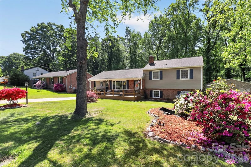 2111 Parkdale Ave, Gastonia, NC 28052