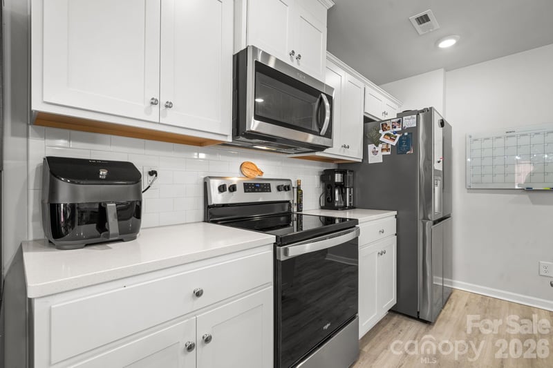 1379 Melviney St, Statesville, NC 28677