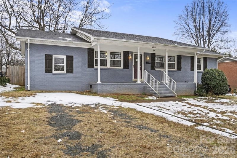 4930 Crestmont Dr, Charlotte, NC 28205