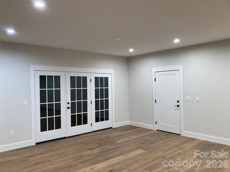 4899 Moonlite Bay Dr, Sherrills Ford, NC 28673