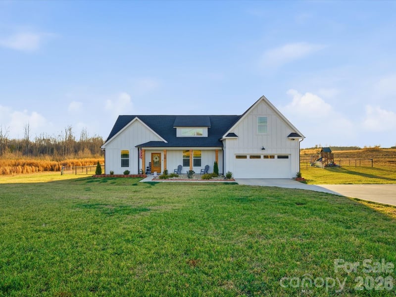 520 Shoal Rd, Lincolnton, NC 28092