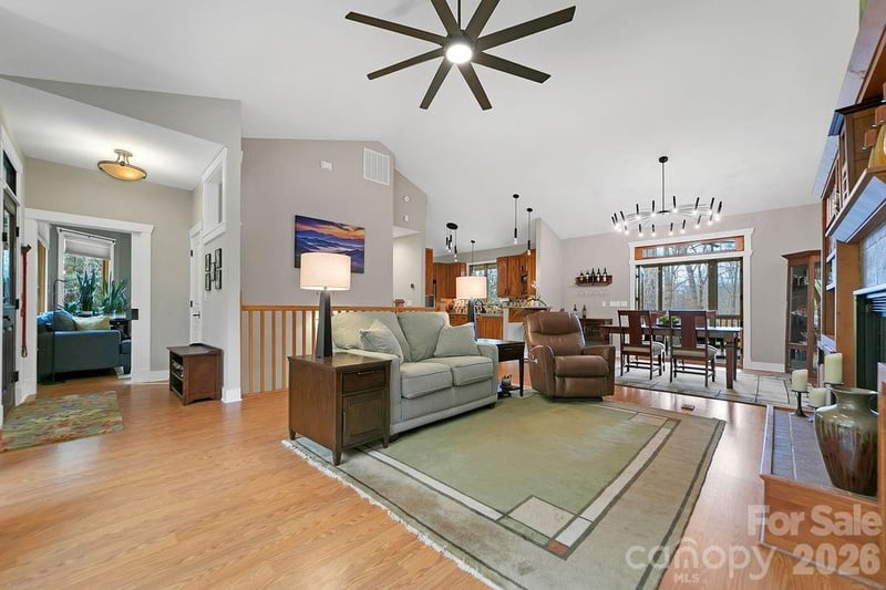 141 Bruce Cir, Pisgah Forest, NC 28768
