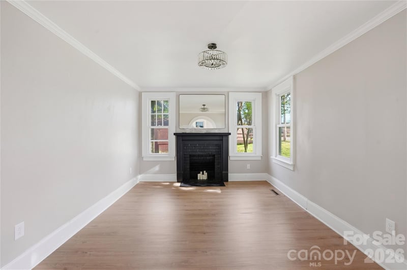 234 Ervin Ave, Newton, NC 28658
