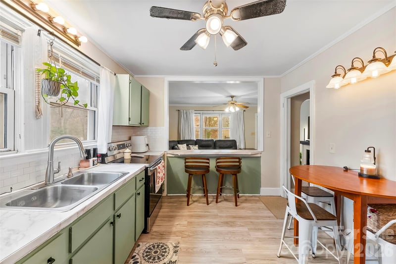 107 Oakland Rd, Belmont, NC 28012