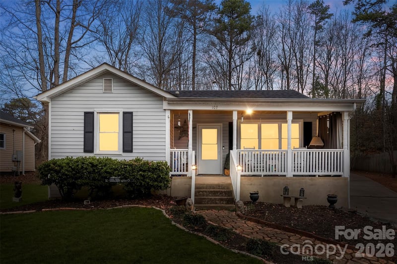 107 Oakland Rd, Belmont, NC 28012