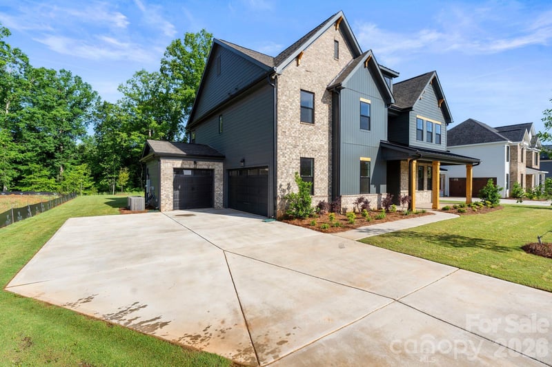 1013 Courtney Ln #15, Wesley Chapel, NC 28173