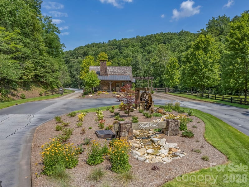 Stratford Dr #19, Mill Spring, NC 28756