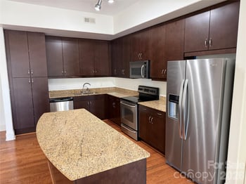 4620 W Piedmont Row Dr #305, Charlotte, NC 28210