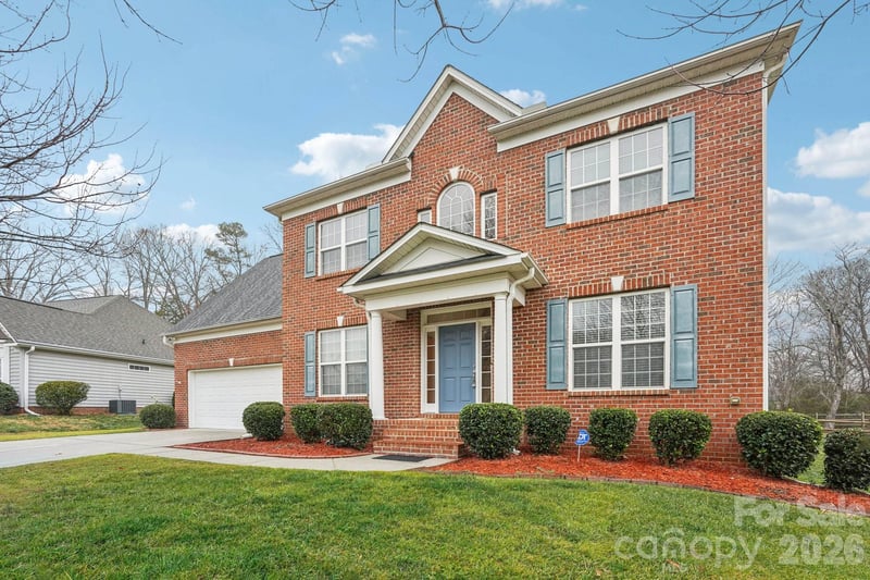 7663 Woodcrest Dr, Stanley, NC 28164