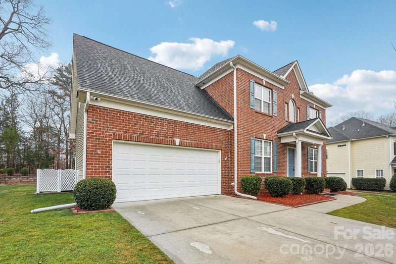 7663 Woodcrest Dr, Stanley, NC 28164