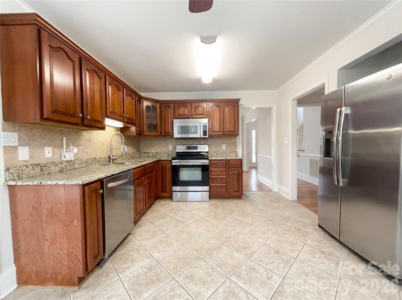 122 Tattersall Dr, Statesville, NC 28677