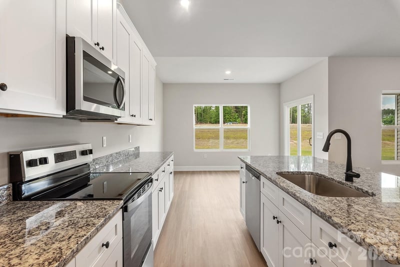 3626 Narrow Ln, Charlotte, NC 28215