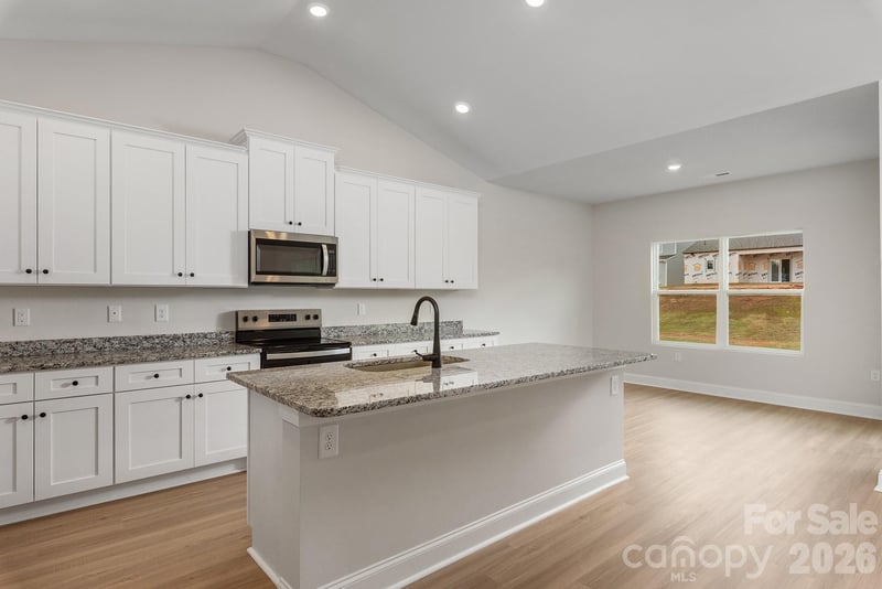 3626 Narrow Ln, Charlotte, NC 28215