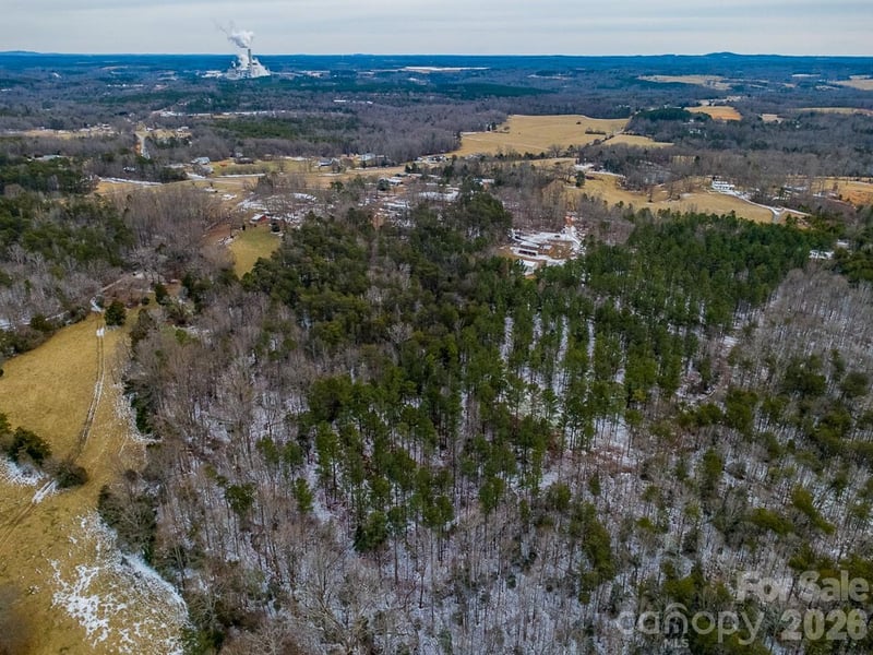 Ferry Rd, Mooresboro, NC 28114
