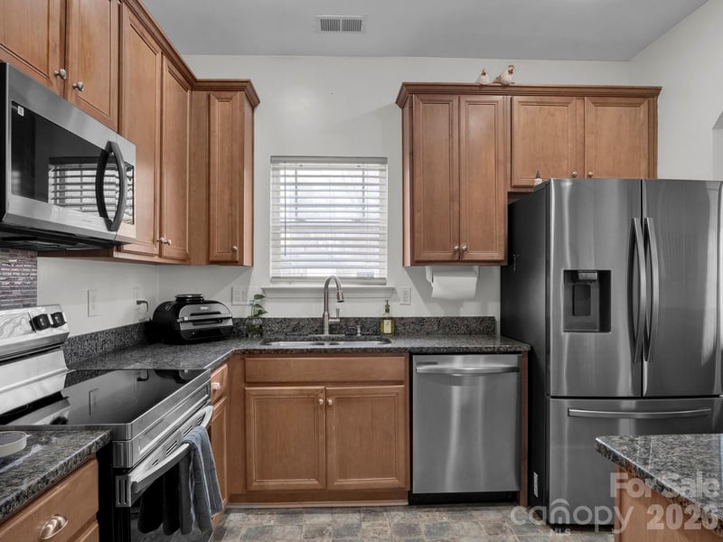 5912 Almond Rd, Charlotte, NC 28227