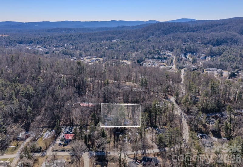 550 Saluda St, Hendersonville, NC 28791