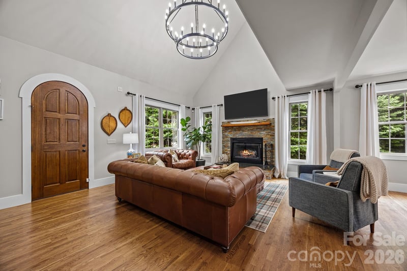 18 Oak Springs Dr, Arden, NC 28704
