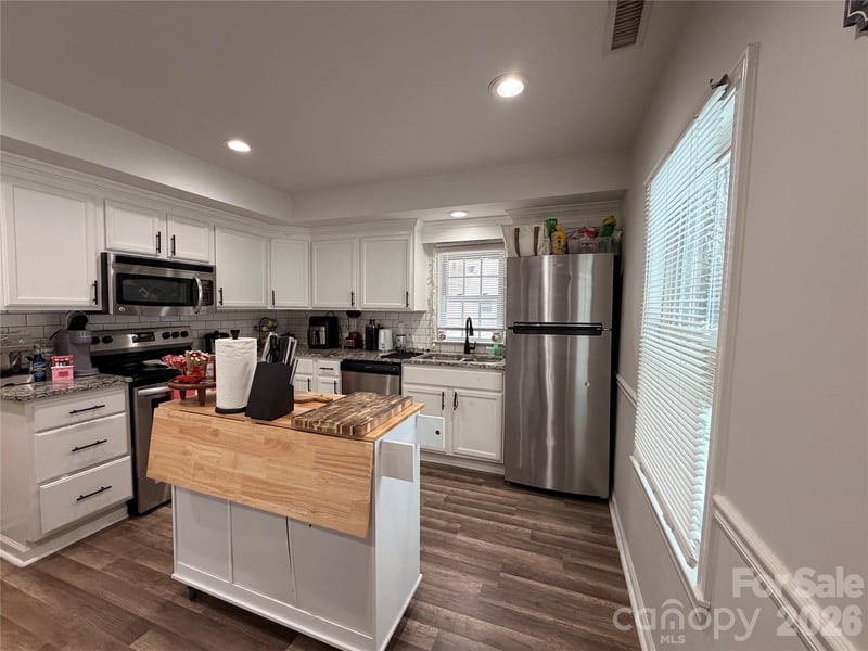 934 Chestnut St, Gastonia, NC 28054