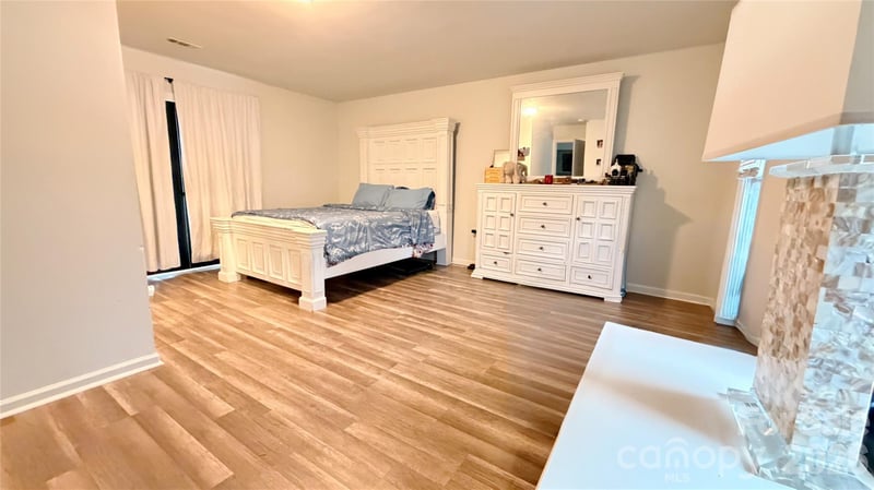 934 Chestnut St, Gastonia, NC 28054