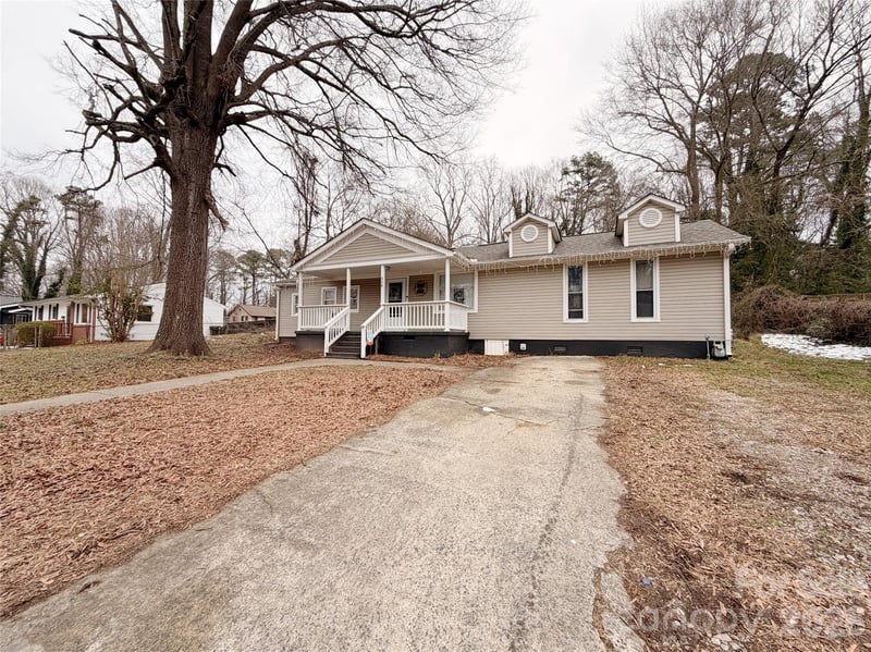 934 Chestnut St, Gastonia, NC 28054