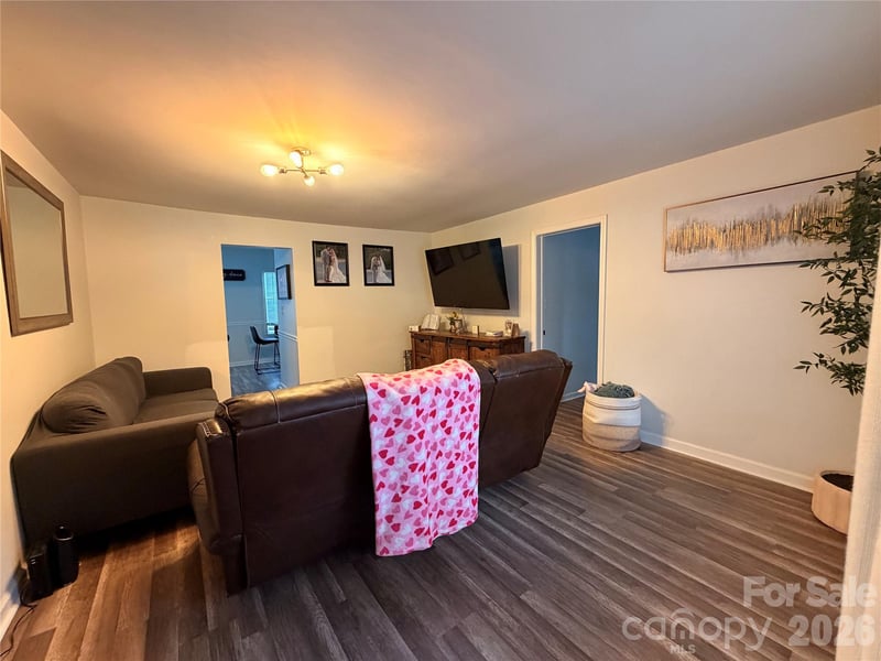 934 Chestnut St, Gastonia, NC 28054