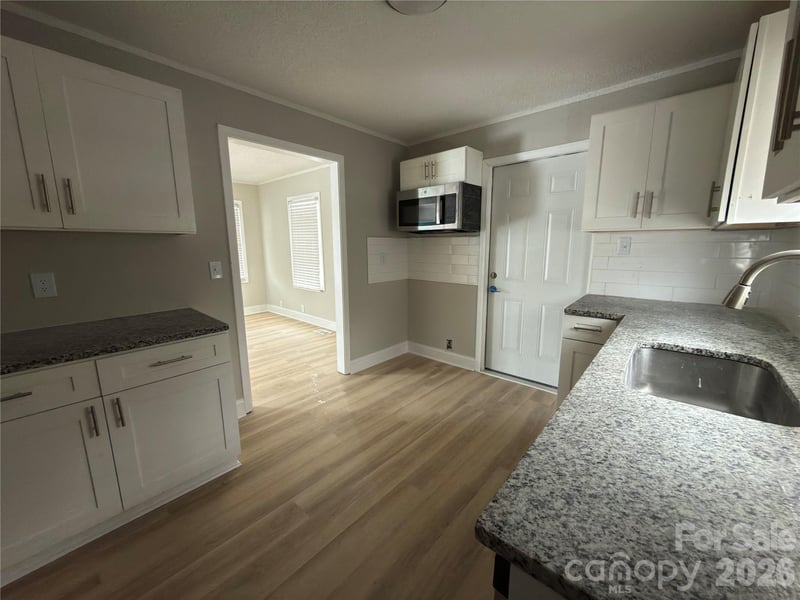 2431 Carmine St, Charlotte, NC 28206