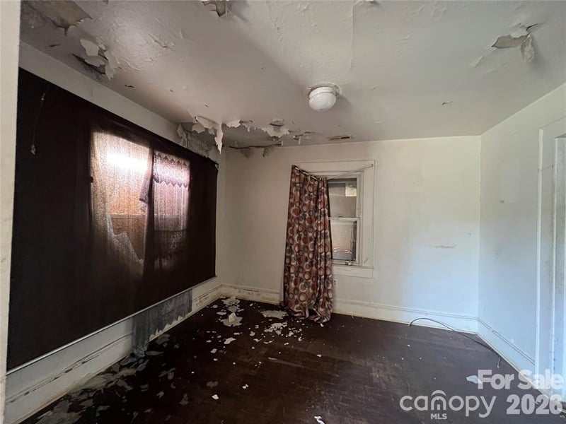 345 Bradford Dr, Charlotte, NC 28208