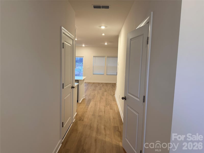 8112 Hidden Springs Trl, Charlotte, NC 28216