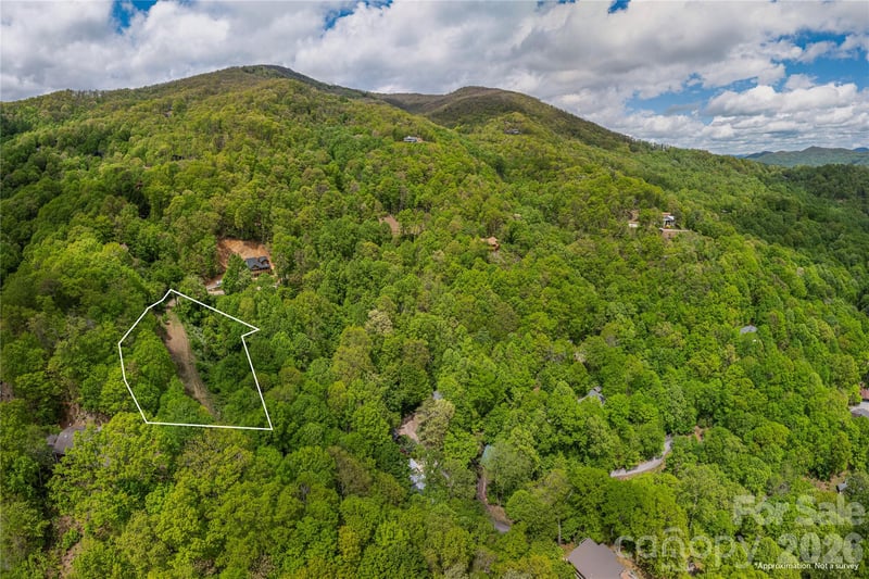 391 Valley View Dr, Maggie Valley, NC 28751