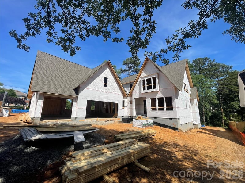 1205 Meadowood Ln, Charlotte, NC 28211