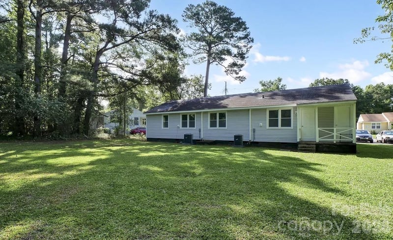 208-210 York St, Jacksonville, NC 28540