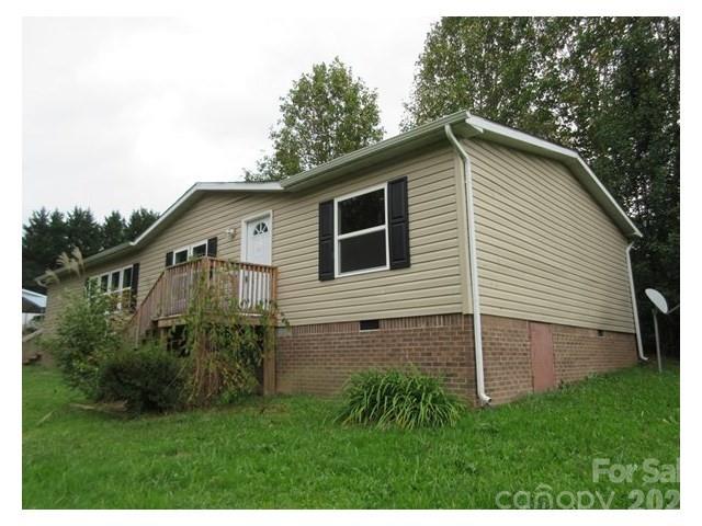 123 Josiah Ln, Hendersonville, NC 28792