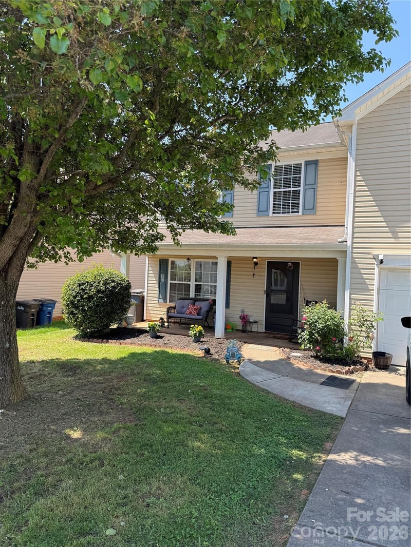 2026 Edenderry Dr, Statesville, NC 28625