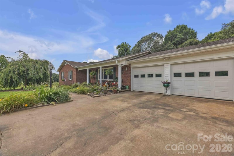 137 Proust Rd, Statesville, NC 28625