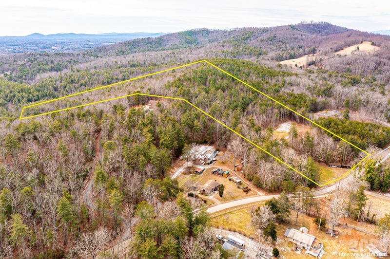 3941 Fox Winkler Rd, Lenoir, NC 28645