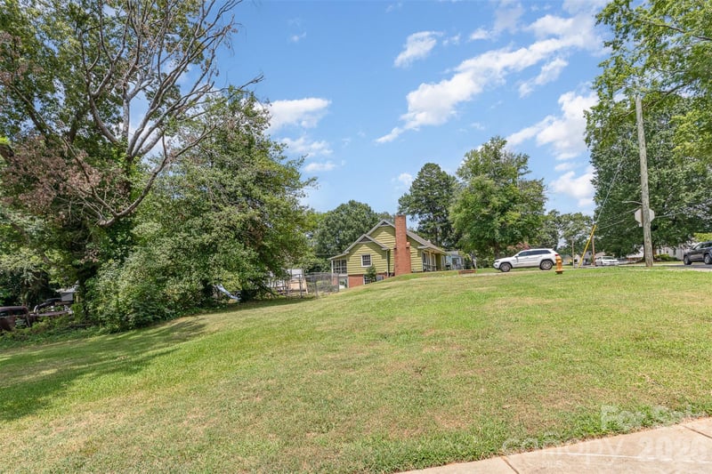 1318 Enderly Rd #1, Charlotte, NC 28208