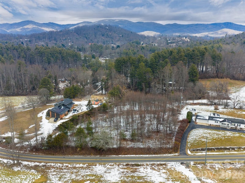 363 Bethany Church Rd, Fairview, NC 28730