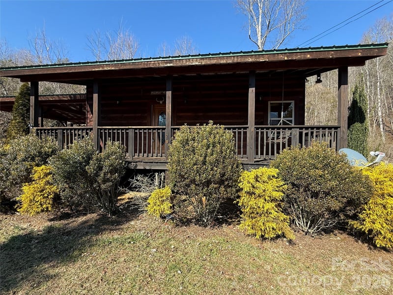 52 Supooh Ln, Sylva, NC 28779