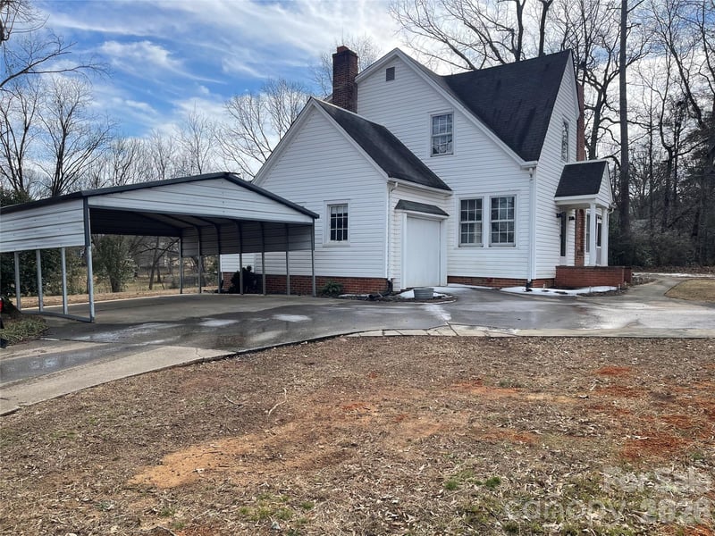110 Academy St, Mooresboro, NC 28114