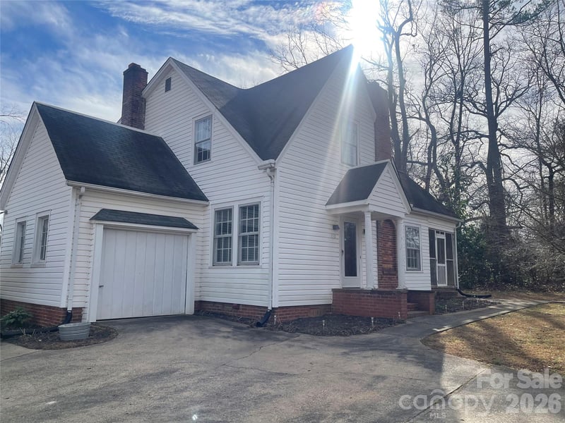 110 Academy St, Mooresboro, NC 28114