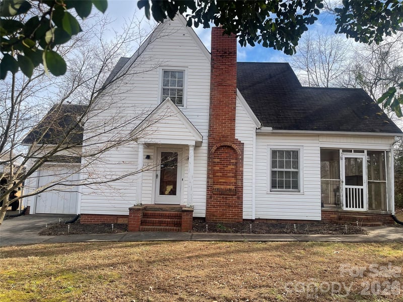 110 Academy St, Mooresboro, NC 28114