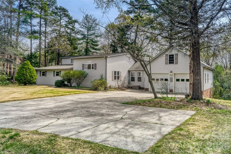 104 Mcarthur Ave, Concord, NC 28025