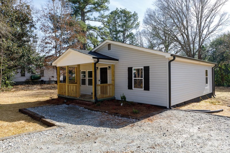 22 Center St, York, SC 29745