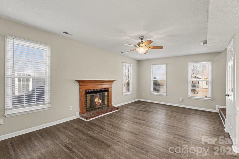 5932 Scots Bluff Dr, Charlotte, NC 28227