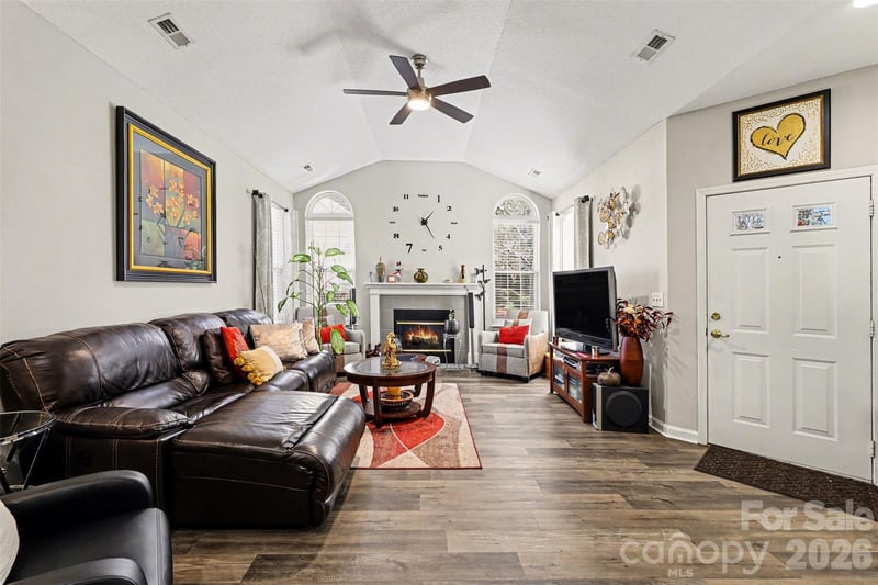8057 Sultana Cir, Charlotte, NC 28227